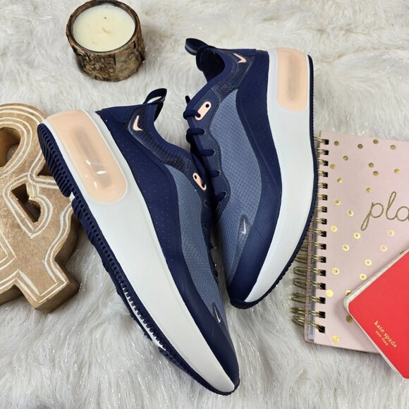 Nike Air Max Dia Sneakers - Picture 2 of 5